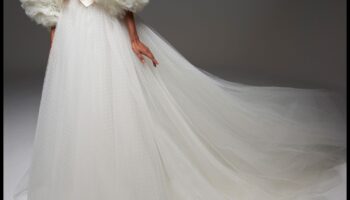 Couture contemporane: Fler futurist în rochii de mireasă moderne